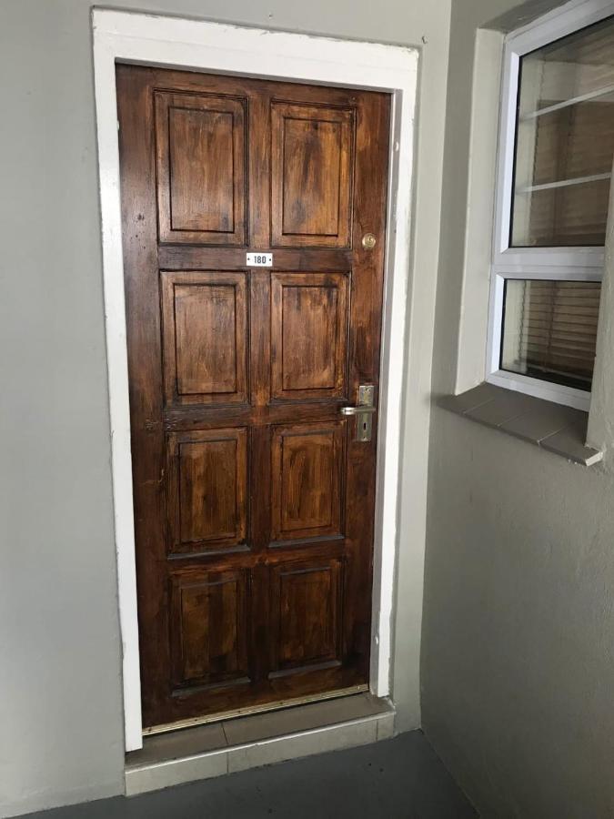 Durban Beach Getaway - Summersands, Inverter For Load Shedding, Free Wifi & Free Parking Exteriör bild